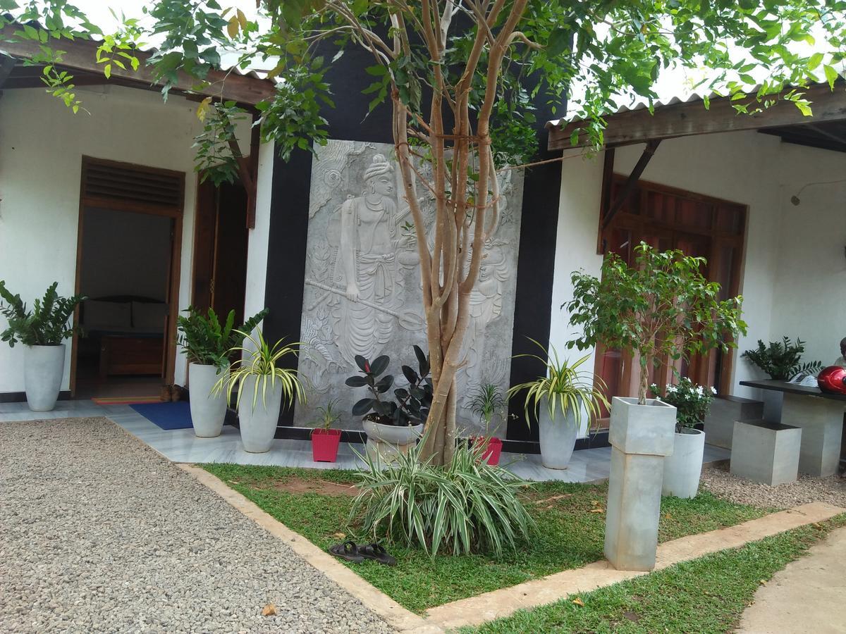 Tree House Holiday Home Kombichankulama Bagian luar foto