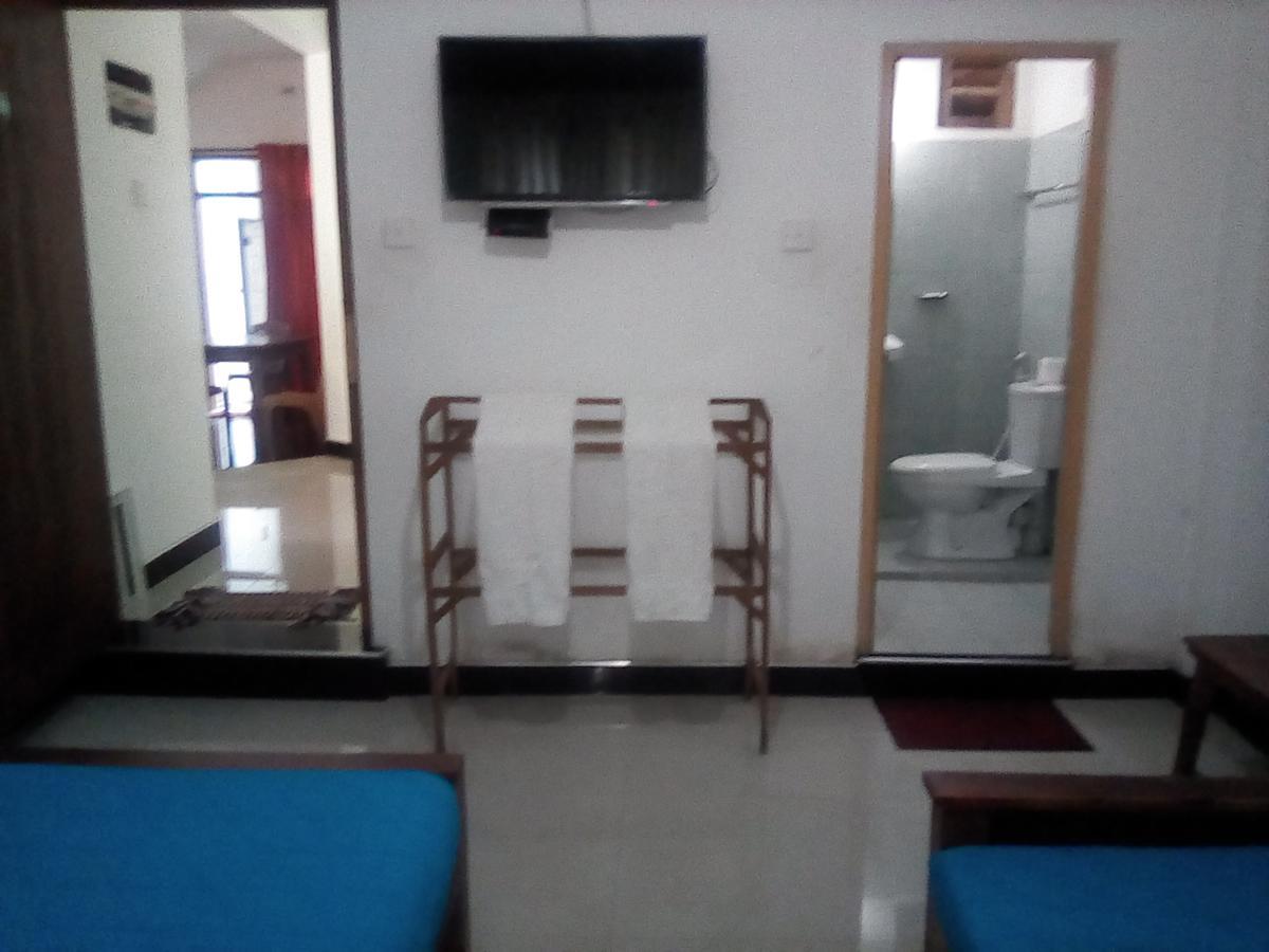 Tree House Holiday Home Kombichankulama Bagian luar foto