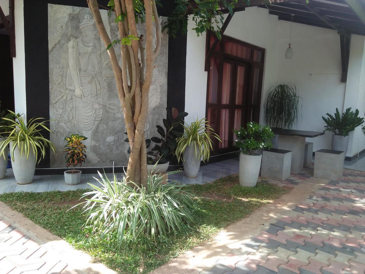 Tree House Holiday Home Kombichankulama Bagian luar foto